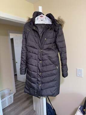Michael Kors Women's Puffer Coat with Faux Fur Hood Black Size S